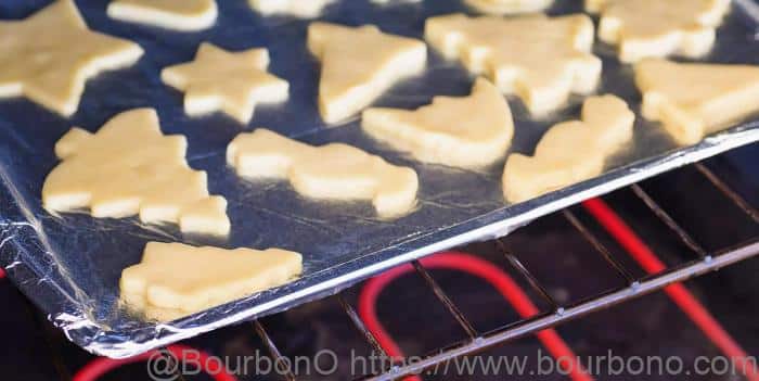 Can you bake cookies on foil is something you might ask when it comes to baking cookies