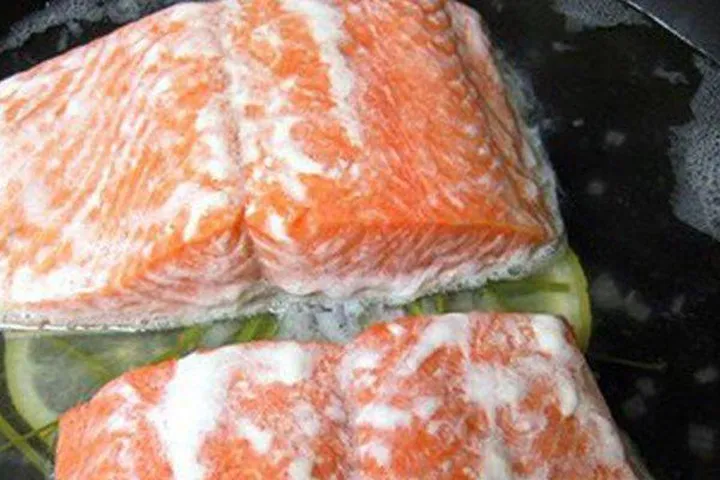 albumin in salmon