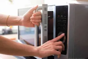 How Much Power Does A Microwave Use