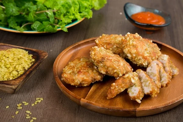 How to cook frozen chicken nuggets in an air fryer.