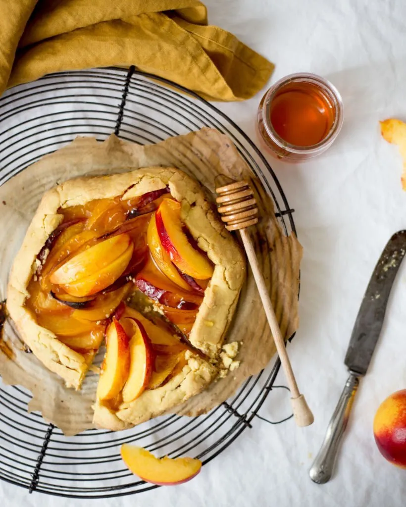 Apple Galette - Puff Pastry Desserts with Fruit