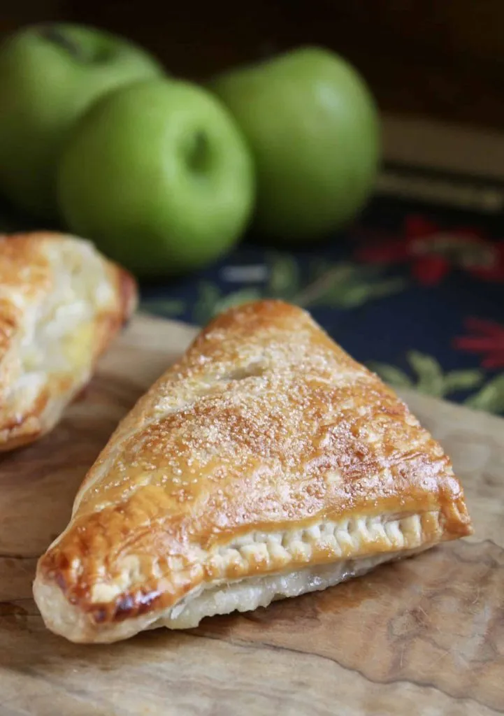 Toffee Apple Turnover Puff Pie - Puff Pastry Desserts with Fruit